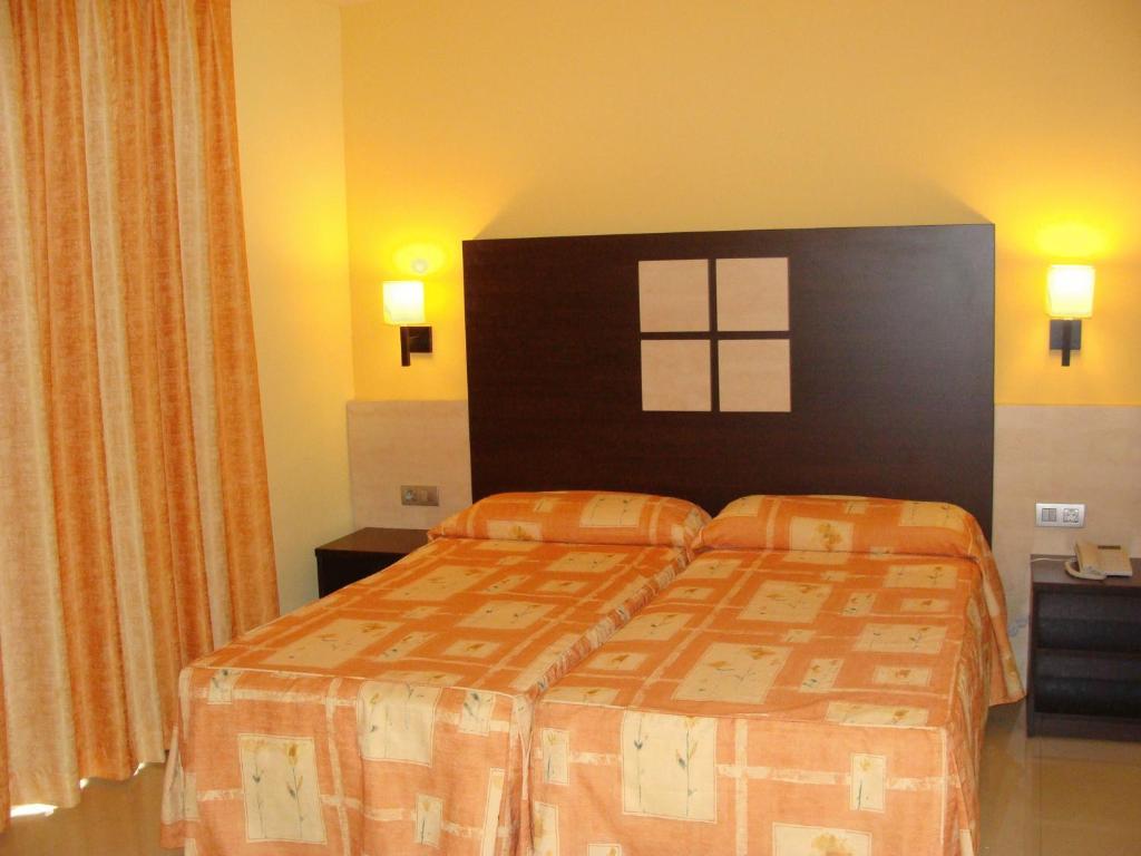 Hotel Ciutadella Roses Szoba fotó